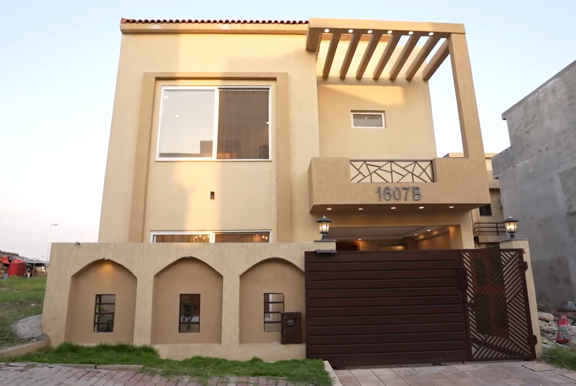 5 Marla Modern House For In Bahria